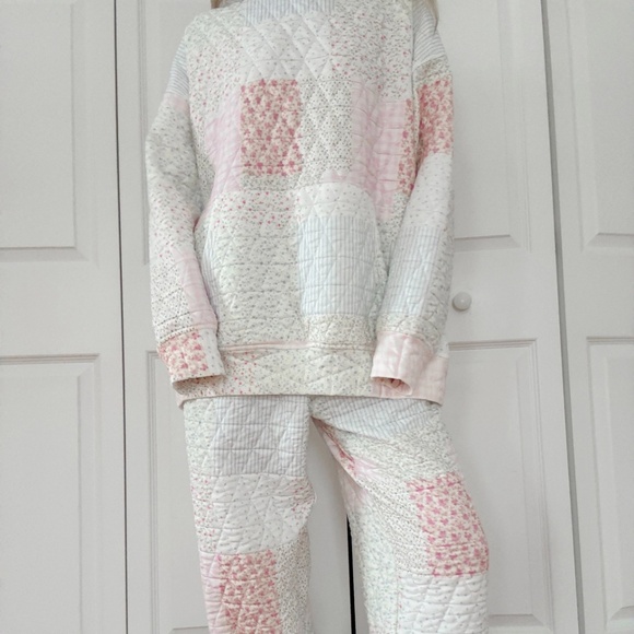 532 NWT 2 Pc Boutique Quilted Set Veveret - Picture 1 of 16